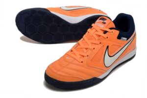 Nike Supreme x SB Gato